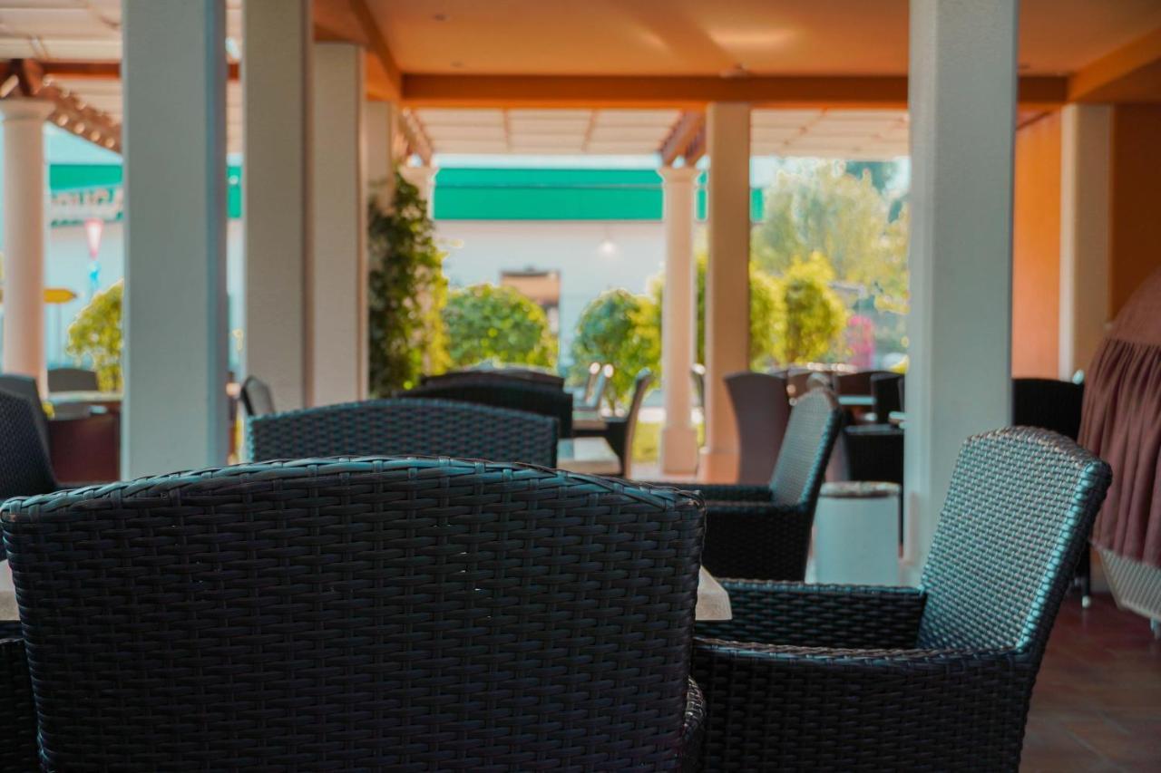 Guest House Tri Zvezde Kocevje Bagian luar foto